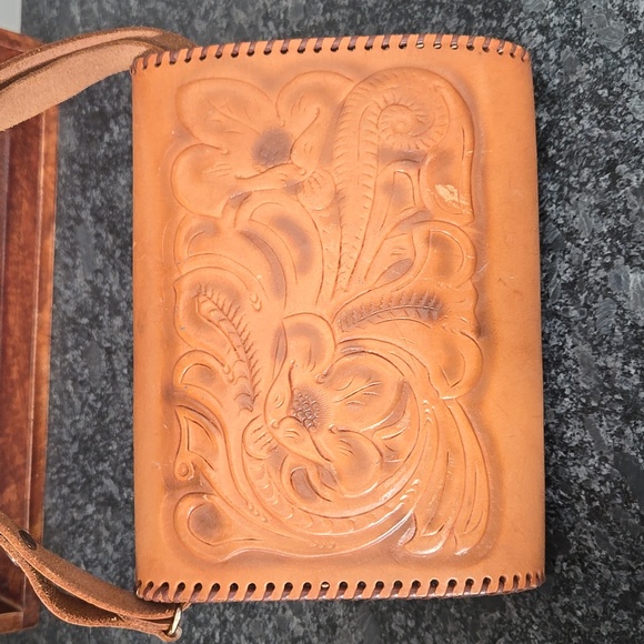 Leather Vintage Hand Tooled Turn Lock Handbag - Picture 5 of 15